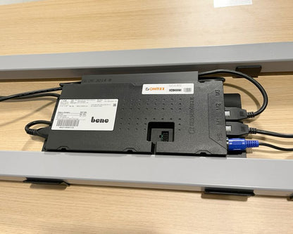 Bene Schreibtisch 200 x 80 cm - Eiche gekalkt, elektrisch höhenverstellbar